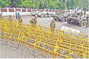 রাষ্ট্রপতির পদত্যাগ প্রশ্নের মীমাংসা কীভাবে হবে